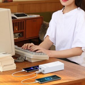 Pin dự phòng sạc nhanh Remax RPP-321 dung lượng 50000mAh đèn pin chiếu sáng - hỗ trợ QC 22.5 và PD 20W (2 màu tuỳ chọn) 5 webmau16.com 34dfd3bfa75303179150848e96670495 - sacduphonginlogo.com